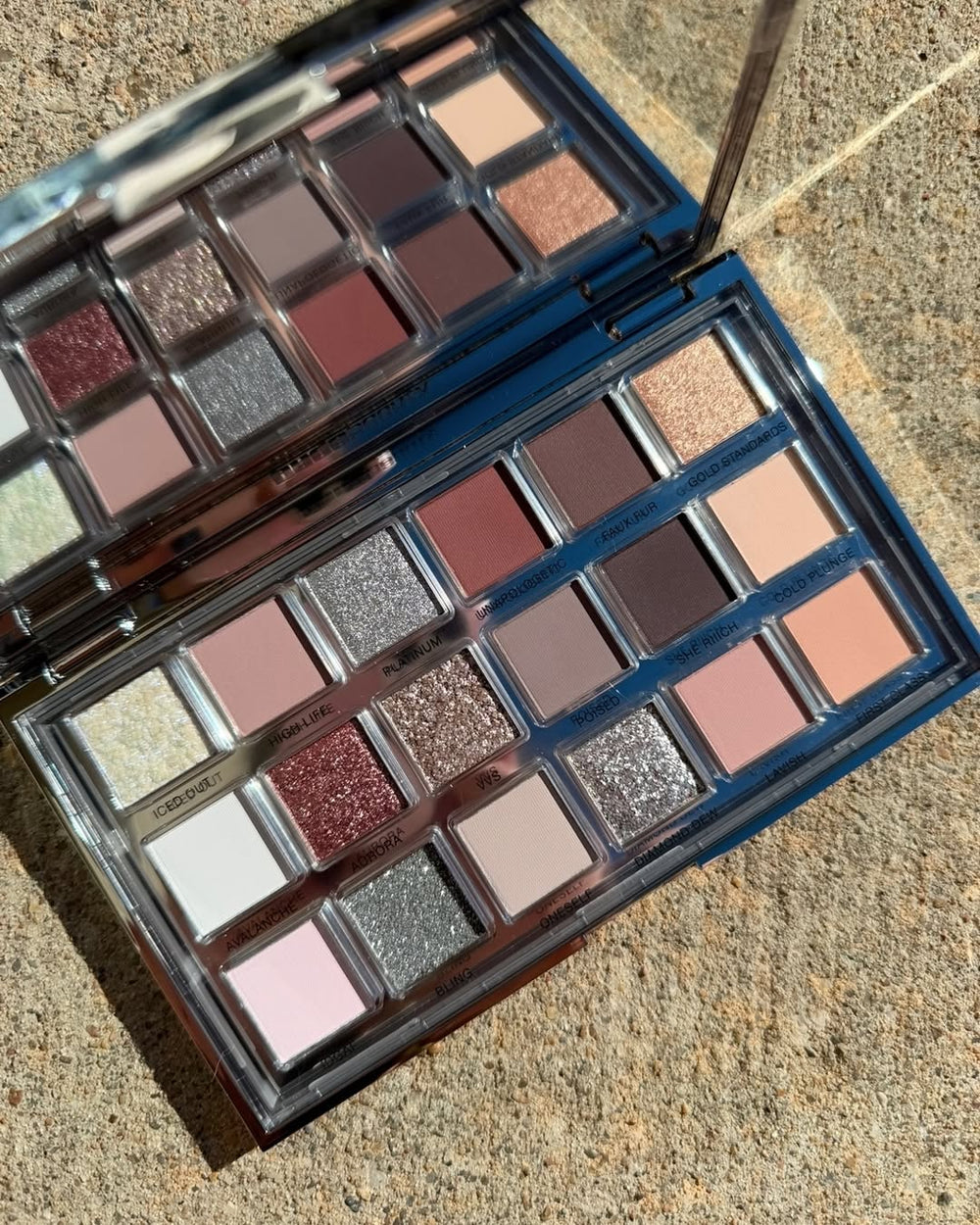 Hudamoji icy nude eyeshadow palette