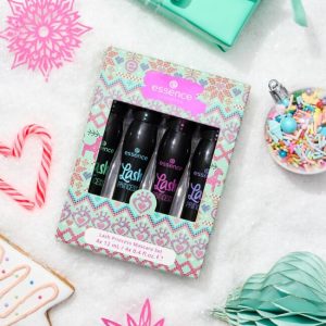 Essence Pack of 4 Mascara Gift Set