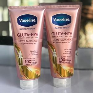 Vaseline® Gluta-Hya Serum Burst Lotion Dewy Radiance